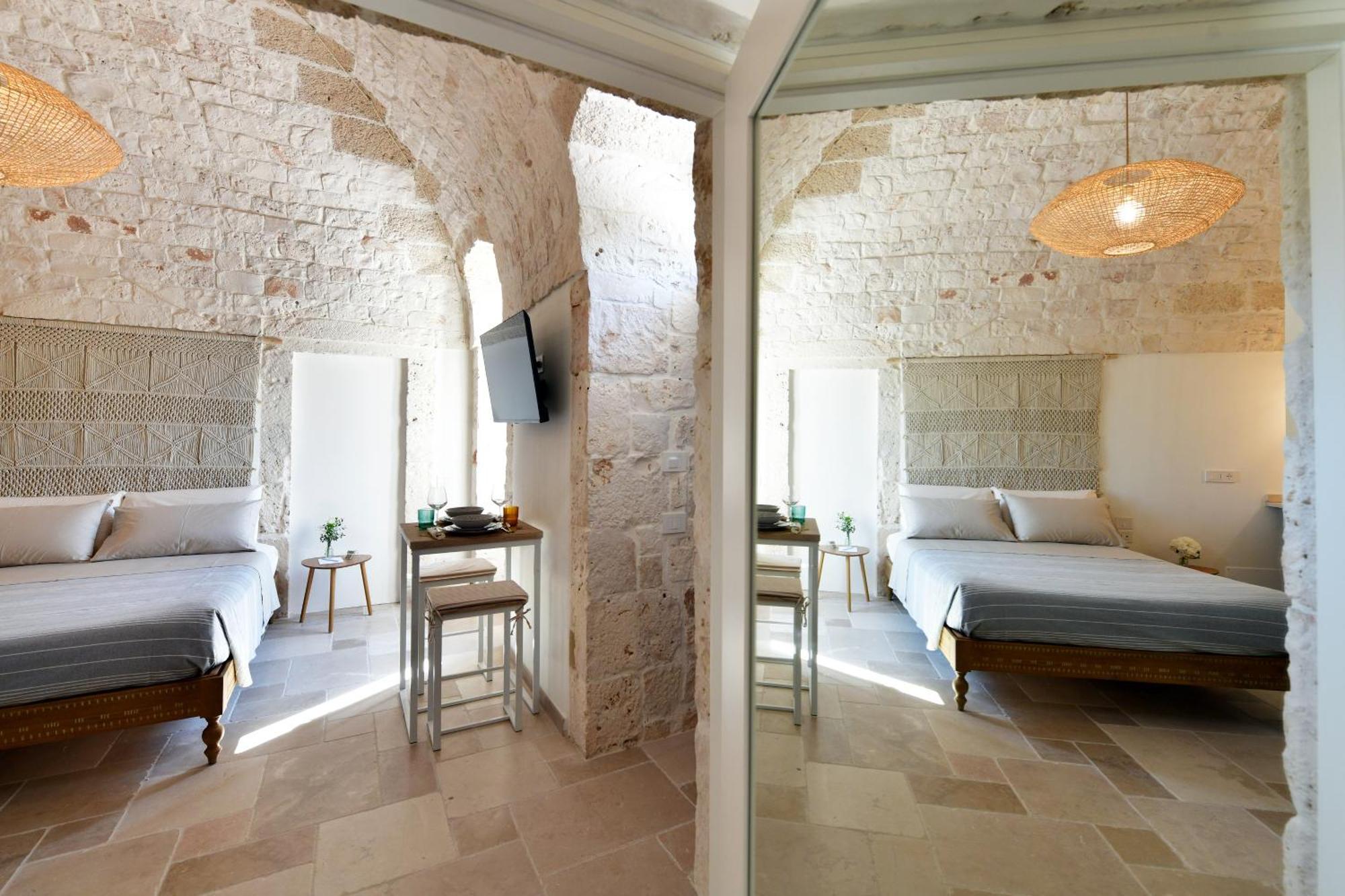 Lamarossa Trulli & Suites Antonelli Exterior foto